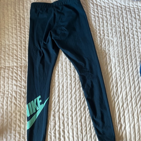 Nike sportswear ankle logo legging - Picture 3 of 6